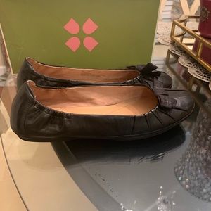 Naturalizer Torino black flat